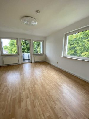 Helle 3-Zimmer Wohnung mit schönem Ausblick
