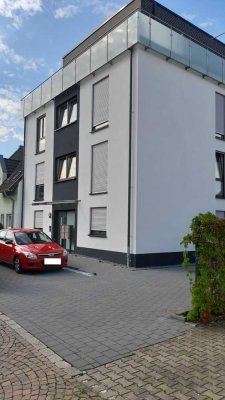 Neuwertige Wohnung mit zwei Zimmern sowie Balkon und Einbauküche in Hamm-Osten
