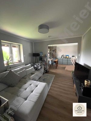 Schöne 2,5 Zimmer Wohnung mit Balkon und EBK in Berlin Wittenau (Nummer in Beschreibung)