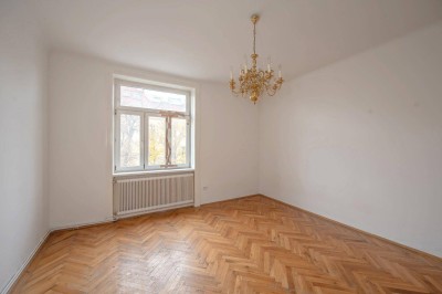 ++Fasangarten++ Altbau mit Potenzial – sanierungsbedürftige 2 Zimmer-Wohnung