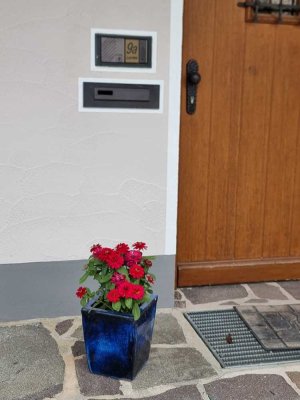 Großzügiges Einfamilienhaus mit Bergblick in ruhiger Lage