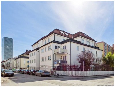 RUHIGE DACHGESCHOSS-MAISONETTE - in zentraler Lage München Moosach