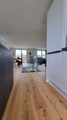 Exklusives Penthouse mit 3 Zimmern und Dachterrasse in München-Moosach