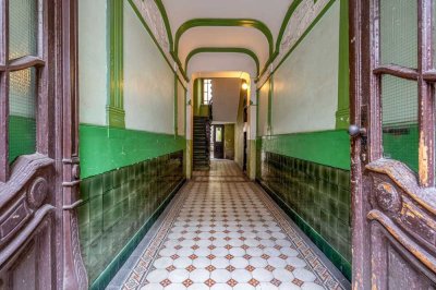 Attraktives Mehrfamilienhaus in Neukölln – modernisierter Altbau mit Potenzial für Mietsteigerungen