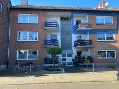 Gut geschnittene große 3 Zi Whg mit 2 Balkonen in Meerbusch Osterath zentral aber ruhig