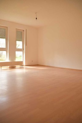 Ruhige 2 Raum Wohnung mit EBK