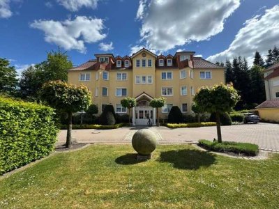 Erstklassige 3-Zimmer-Wohnung mit Loggia und Blick ins Grüne