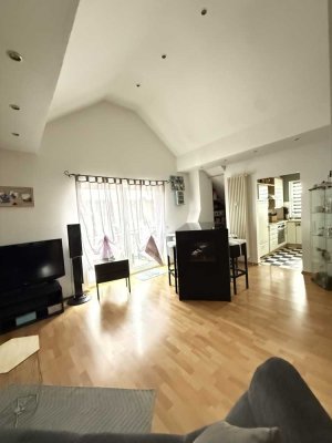 Helle 2-Zimmer-Wohnung mit Balkon  und KFZ-Stellplatz in Illingen