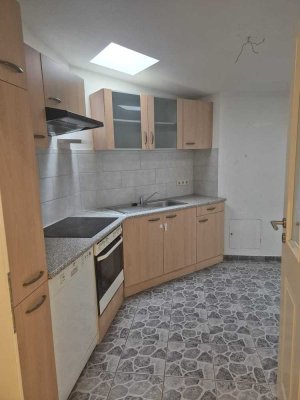 Große 4-Zimmer-Wohnung in Perleberg, Einbauküche, Dachgeschoss