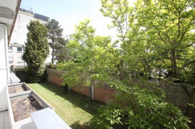 Perfektes Zuhause: Charmante 2-Zimmer Wohnung mit Doppelbalkon in Frankfurt-Oberrad!