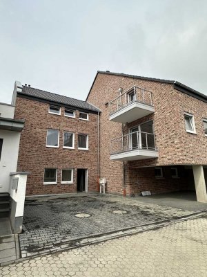 !!! Neubau von  2 ,5 Zimmer- Wohnungen mit Aufzug, Klimaanlage !!!
