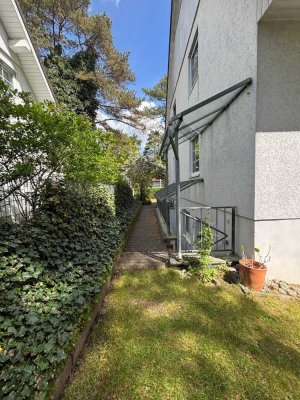 Und morgens zum Schwimmen -  Einfamilienhaus in grüner, seenaher Lage