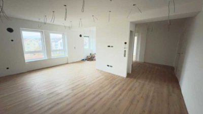 Exklusive 2-Zi-Designwohnung mit Balkon & moderner Küche – kernsaniert, hochwertig & bezugsfertig