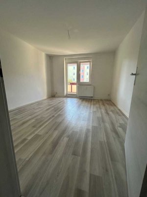 2-Raumwohnung mit großer Küche und Bad