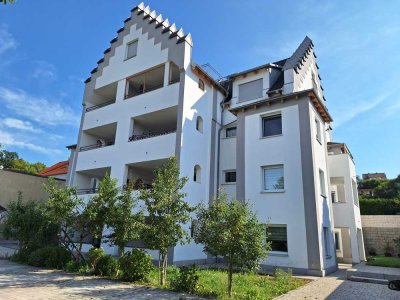 Moderne, neuwertige 3-Raum-Wohnung mit Loggia und Balkon in Pfeffenhausen
