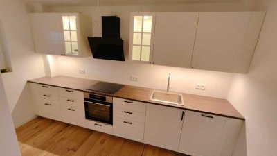 Neuwertige 3,5-Zimmer-Wohnung mit Balkon und Einbauküche in Wiesbaden
