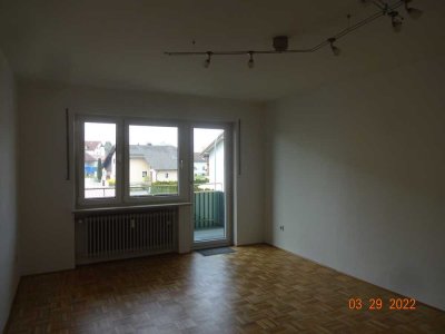 Attraktive und gepflegte 2-ZImmer-Wohnung mit Balkon, EBK             BK in Simbach a.Inn