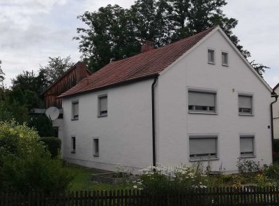 Schönes Haus (2 Etagen) mit Garten in Berching zu vermieten