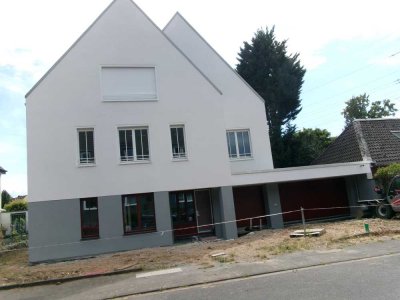 Neubau Erstbezug 4 Zimmerwohnung in Köln-Merheim