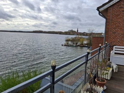Helle 4-Zimmer Wohnung mit Balkon in Plön