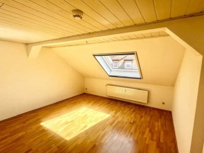 WOHNUNG INKL EINBAUKÜCHE! Altstadtnah und zentral gelegen