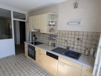Nette Etagenwohnung - Balkon und Blick ins Grüne - sofort verfügbar - keine Maklerkosten
