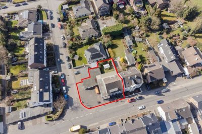Mehrfamilienhaus 
mit Gewerbe 
und viel Potential