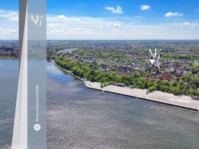 Bemerkenswerte Wohnung mit Garten, Terrasse & Kamin // Stadtstrand fußläufig // Stralsund // Carport
