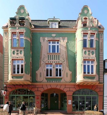 Attraktiver Wohnraum Gewerbe Praxis 206m² über 2 Etagen mitten in Friedland