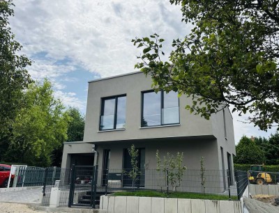 Modernes  Einfamilienhaus mit KfW 40 Standart Solar + Speicher