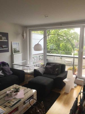 Sonnige, großzügige, helle Galeriewohnung mit Dachterrasse