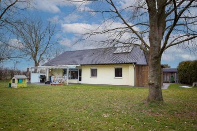 Idyllischer Bungalow  in ruhiger Alleinlage