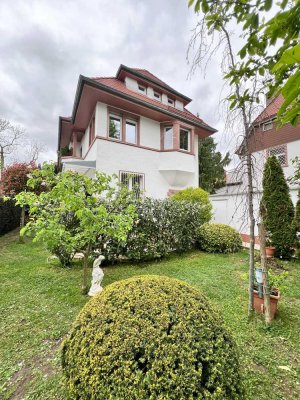Komplett renovierte Doppelhaushälfte von 1912 -  FFM Dornbusch