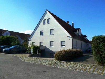 **OBEROTTMERSHAUSEN** Großzügige und gepflegte 3 ZKB- Wohnung in ruhiger Lage