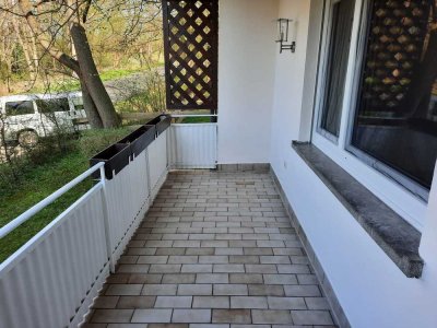Ruhig gelegene 2,5 Zimmerwohnung mit Einbauküche im EG am Stadtrand von Bad Hersfeld