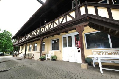 Wohn-/Gewerbeanwesen für viele Vorhaben geeignet