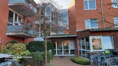 Nur mit WBS anmietbar: 1,5-Zi.-Whg. (ca. 45 m²) mit Balkon in betreutem Wohnen in Kronshagen frei