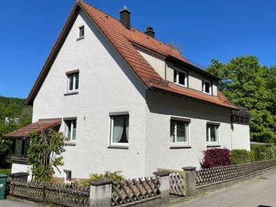 Charmantes Zweifamilienhaus in Königsbronn