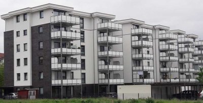 Hochwertige 3-Zimmer-Wohnung mit Balkon und Einbauküche in Laatzen