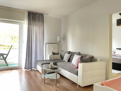 Helle 2 Zi. Wohnung mit West-Balkon, TL-Bad u. EBK (gegen Abstand) in gepflegtem Mehrfamilienhaus