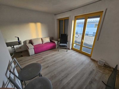Helle 2-Zimmer-Wohnung mit Balkon im 2. OG in München- Messestadt