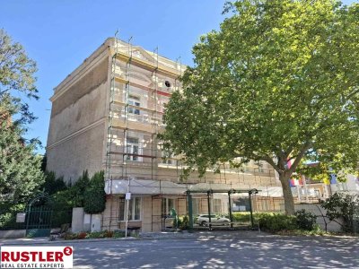 Stadtleben und Ruhe vereint: 2-Zimmer-Wohnung mit privater Innenhofterrasse