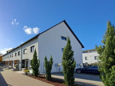 Modernes Reihnmittelhaus mit sehr geringem Energieverbrauch