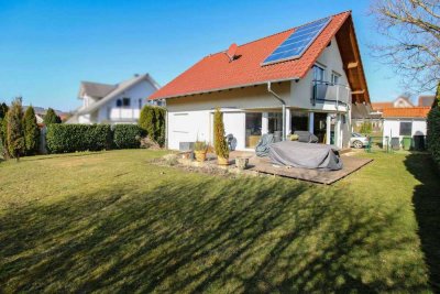 Wohnträume leben: Gehobenes EFH mit Garten und Spa-Bereich in Weil im Schönbuch-Neuweiler