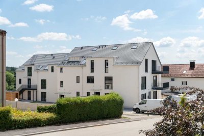 Neubau! Wohnen auf höchstem Niveau: Großzügige 4-Zi.-Dachgeschosswohnung in Ebersberg!