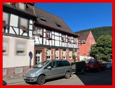 Außergewöhnliches Reihenhaus in Annweiler (Denkmalschutz)
