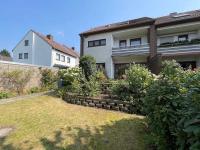 Doppelhaushälfte mit Garage, 3 Bädern, Gäste-WC,  2 Terrassen & Balkon