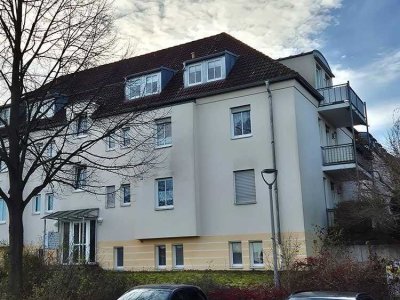 Grüne Stadtrandlage, Weitblick, Dachgeschoss, Balkon, Wanne, Dusche ...