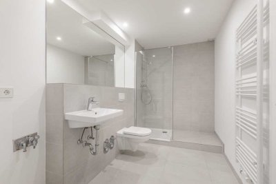 2-Zimmer Wohnung mit Balkon, Duschbad, Einbauküche und PKW-Außenstellplatz in Pinneberg
