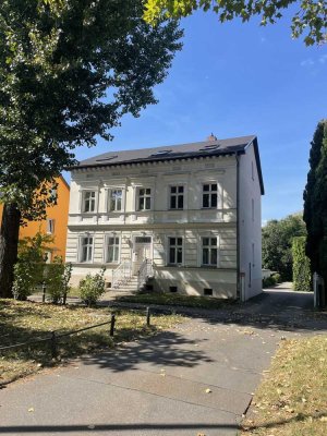 Dachgeschosswohnung im denkmalgeschützten Gründerzeithaus